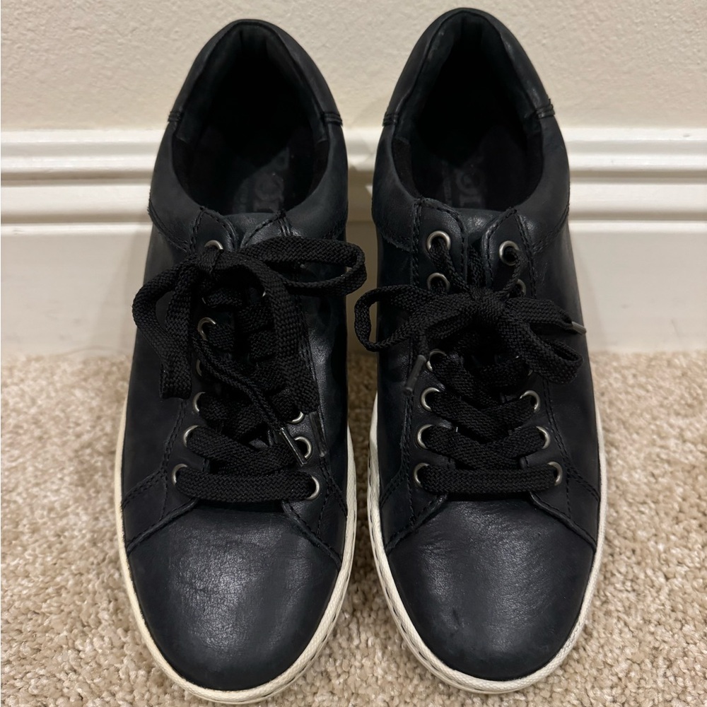 Börn Leather Sneakers